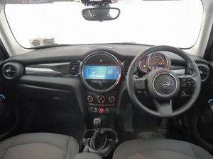 MINI HATCH 5-door Cooper Classic - Image 4