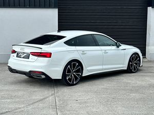 2021 AUDI A5 S LINE BLACK EDITION  SPEC 35 TDI 2.0 - Image 4