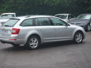 Skoda Octavia 2015 1.6 TDI Ambition - Image 4
