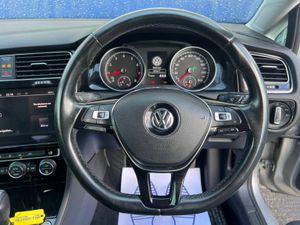 Volkswagen Golf HIGHLINE 1.4 TSI AUTO // 17" ALLOY - Image 4