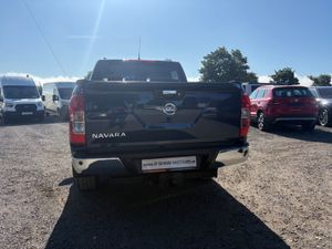 Nissan Navara Tekna - Image 3