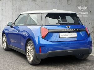 MINI HATCH Cooper SE - Image 2