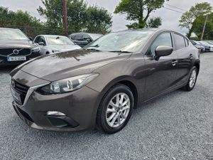 162 MAZDA 3 low kms - Image 4