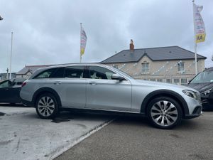 171 Mercedes E220 4Matic Allterrain - Image 4