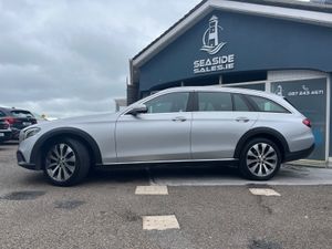 171 Mercedes E220 4Matic Allterrain - Image 2