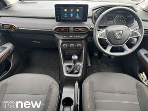 Dacia Sandero Stepway TCe 90 Stepway Comfort - Image 2