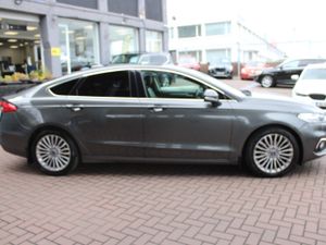 FORD MONDEO 2.0TDCI TITANIUM 150BHP HATCHBACK - Image 3