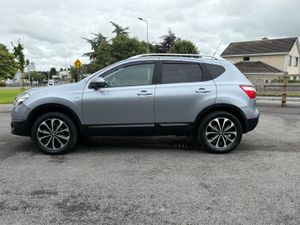 STUNNING HIGH SPEC 2011 QASHQAI - Image 4