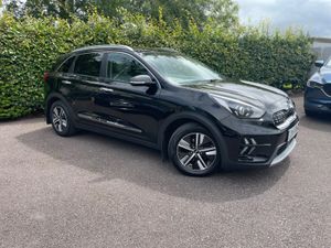 HIGH SPEC | LOW KMS | WARRANTY 2028 | FINANCE - Image 3