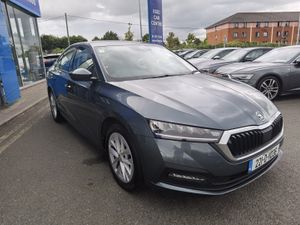 SKODA OCTAVIA 2.0TDI AMBITION DSG AUTOMATIC 115BHP - Image 3