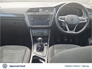 Volkswagen Tiguan Elegance  LED Matrix Headlights - Image 2