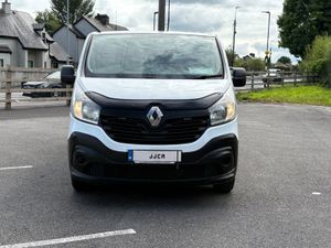 ABSOLUTELY IMMACULATE 2019 LWB TRAFIC - Image 4