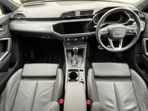 Audi Q3 S-line 45 Tfsi-e S Tronic - Image 2