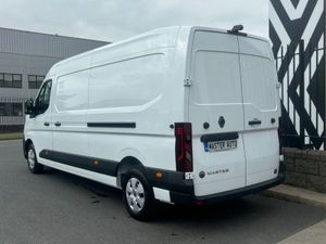 Renault Master FWD Lm35 170hp Advance Auto - Image 3