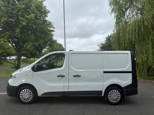 Renault Trafic 2019 LOW MILEAGE INCLUDES VAT - Image 4