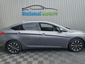 2016 Hyundai i40 Executive Plus 1.7D Automatic - Image 2