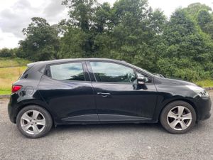 Renault Clio 2015, low milage , cheap insurance - Image 3
