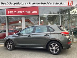 Hyundai i30 SE CONNECT MILD HYBRID IMMACULATE COND - Image 4