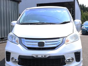 Honda freed 7 seater hybrid - Image 2