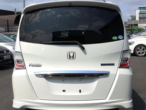 Honda freed 7 seater hybrid - Image 4