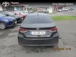 Toyota Corolla COROLLA LUNA SPORT SALOON - Image 3