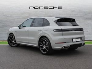 Porsche Cayenne E-hybrid - Image 3