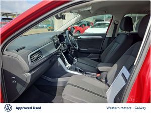 Volkswagen T-Roc Life  Rear Camera  Alloys  App C - Image 4
