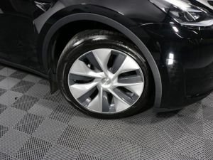 Tesla Model Y RWD - Image 3