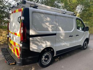 Vauxhall Vivaro  1.6 CDTi 2900 L1 H1 Euro 6 (s/s) - Image 2