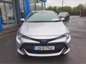 Toyota Corolla 1.8 LUNA AUTOMATIC PETROL HYBRID ES - Image 2