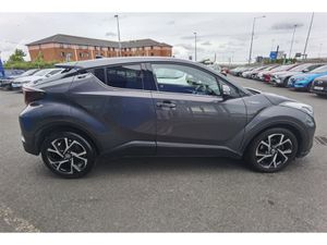 Toyota C-HR 1.8 DESIGN AUTOMATIC PETROL HYBRID - F - Image 4