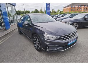 Volkswagen Passat 1.4 GTE DSG PETROL PLUG-IN HYBRI - Image 4