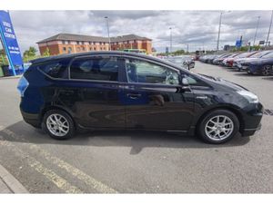 Toyota Prius 1.8 ALPHA AUTOMATIC **7 SEATER** PETR - Image 4