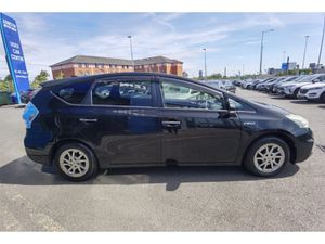 Toyota Prius 1.8 ALPHA AUTOMATIC **7 SEATER** PETR - Image 4