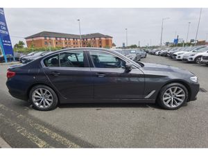 BMW 5-Series 530E SE PETROL PLUG-IN HYBRID - FINAN - Image 4