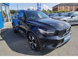 Volvo XC40 1.5 RECHARGE T4 R-DESIGN - FINANCE AVAI - Image 3