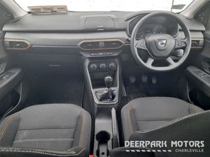 Dacia Sandero Stepway TCe 100 Stepway Essential - Image 2