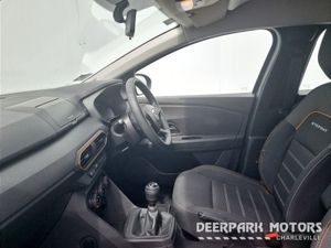 Dacia Sandero Stepway TCe 100 Stepway Essential - Image 4