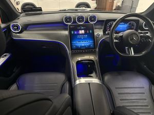 Mercedes-Benz 300 GLC 300e Amg Line 4matic - Image 4