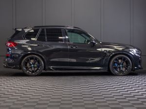 212 BMW X5 X-Drive 45e M-Sport - Image 2