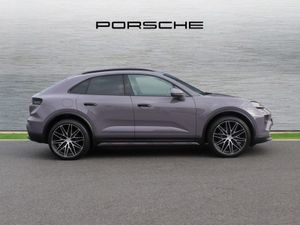 Porsche Macan 4 Electric - Image 4
