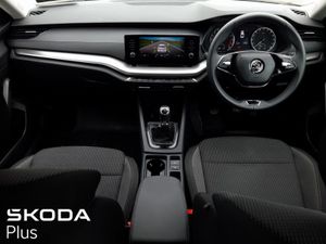 Skoda Octavia Octavia AMB 2.0tdi 115HP - Image 2