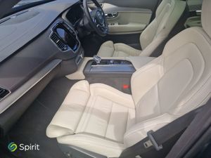 Volvo XC90 T8  plug In Hybrid  Plus (dark Theme) - Image 4