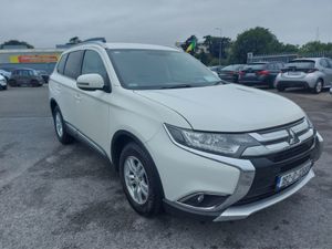 Mitsubishi Outlander Outl 4WD 6MT N1 17my 4DR - Image 3
