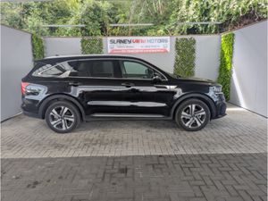 Kia Sorento PHEV K3 5P 5DR AUTO - Image 2