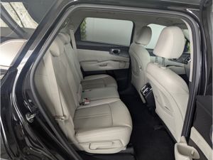 Kia Sorento PHEV K3 5P 5DR AUTO - Image 3