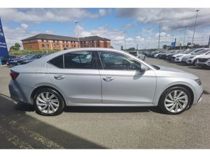Skoda Octavia 2.0TDI STYLE 115BHP - FINANCE AVAILA - Image 2