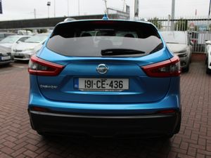 NISSAN QASHQAI 1.2 SV EDITION 5DR ESTATE //  GREAT - Image 4