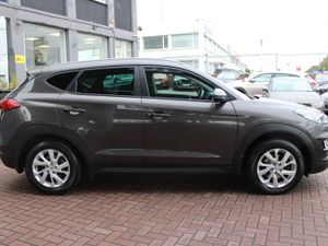 HYUNDAI TUCSON 1.6CRDI EXECUTIVE 5DRESTATE LEATHER - Image 3