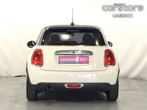 MINI Cooper 1.5 PET Auto  two Tone Roof - Image 4